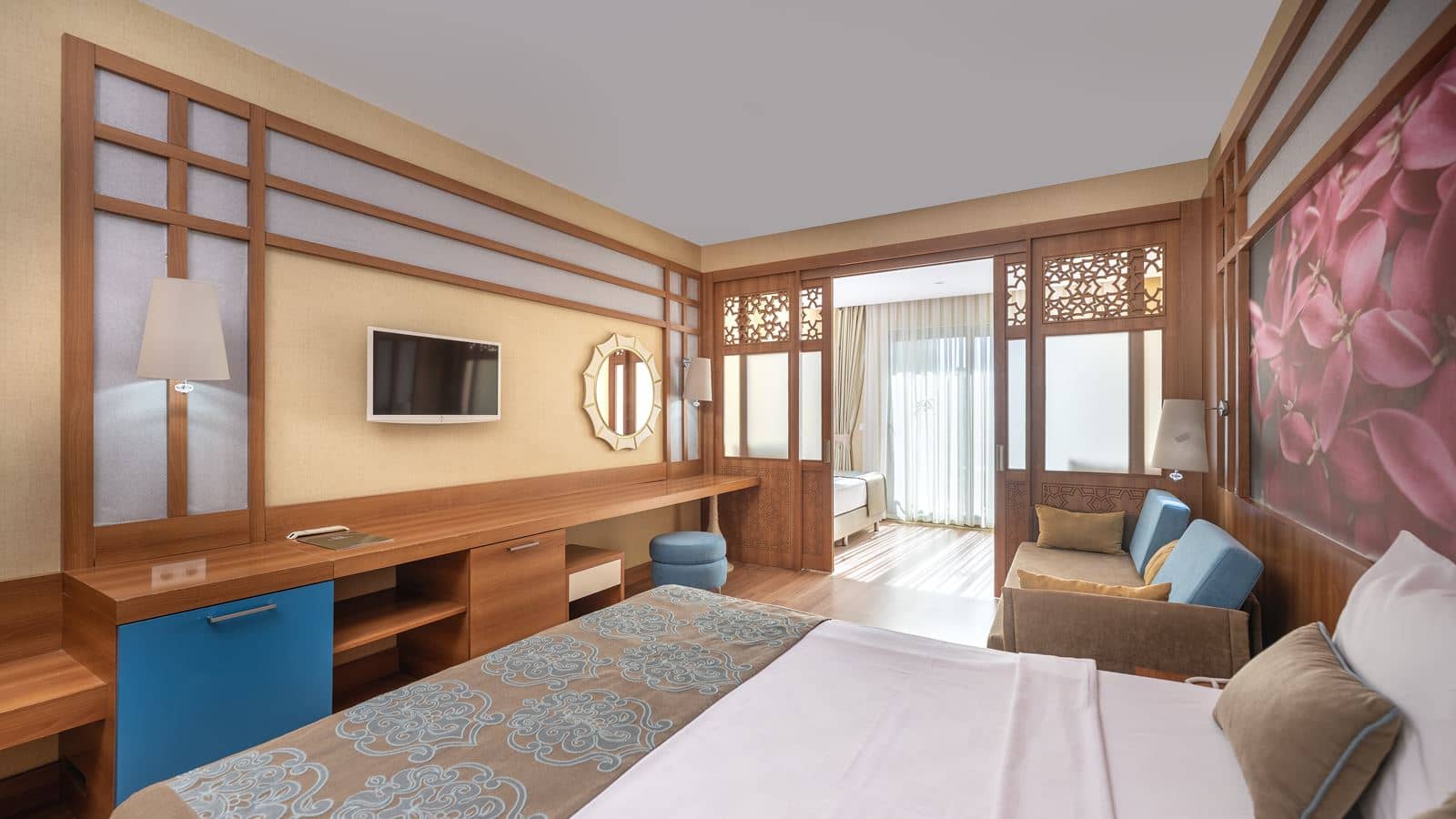 rooms-family--pool-view