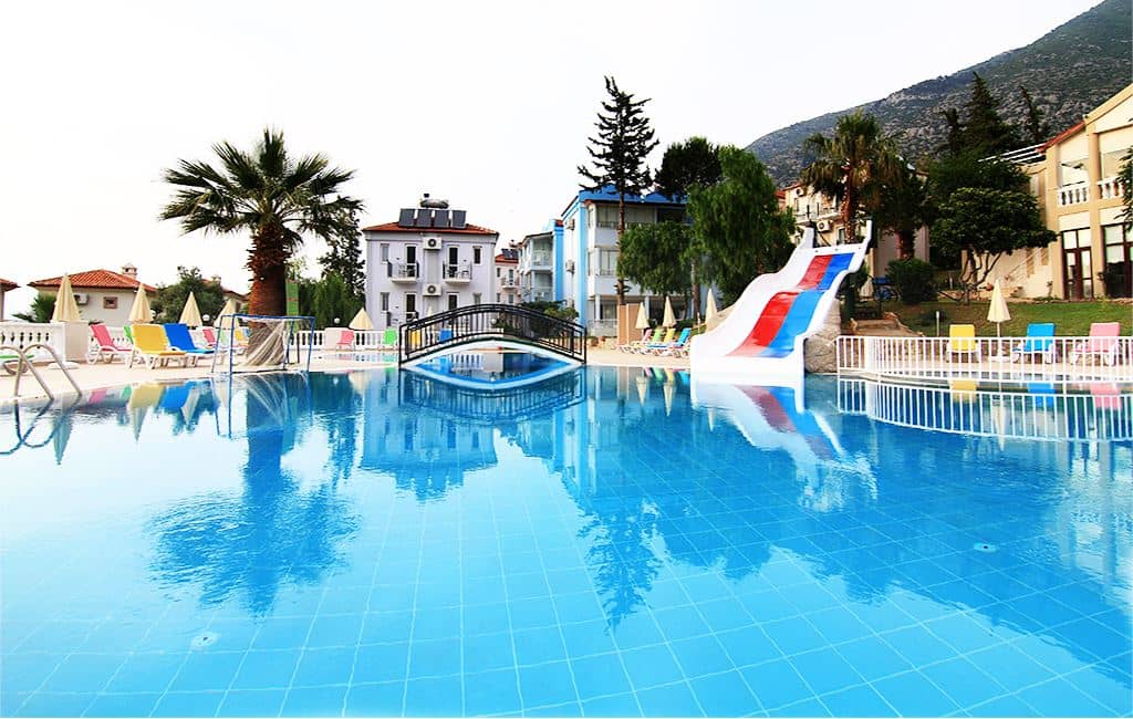 pools-outdoor-pool
