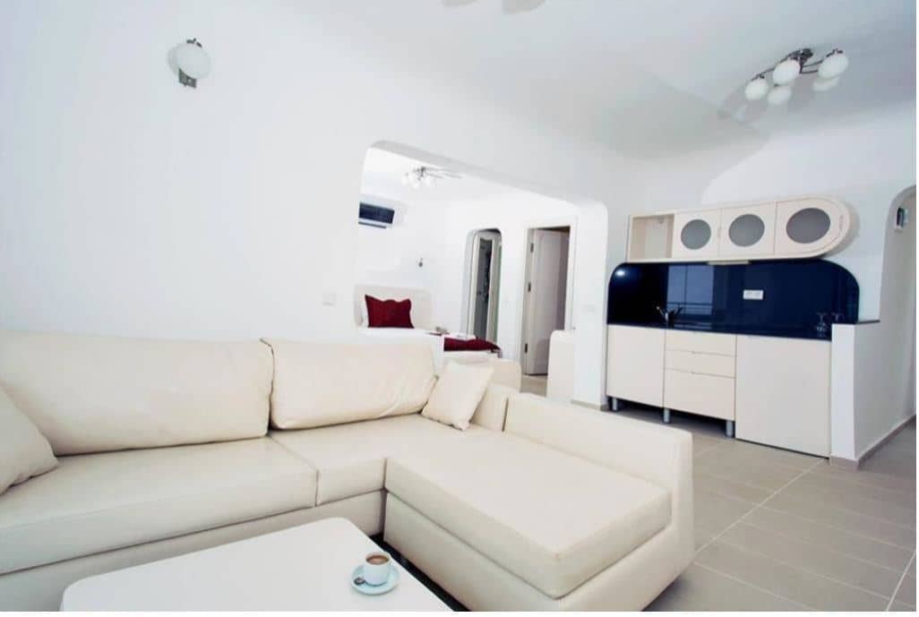 rooms-suit-room