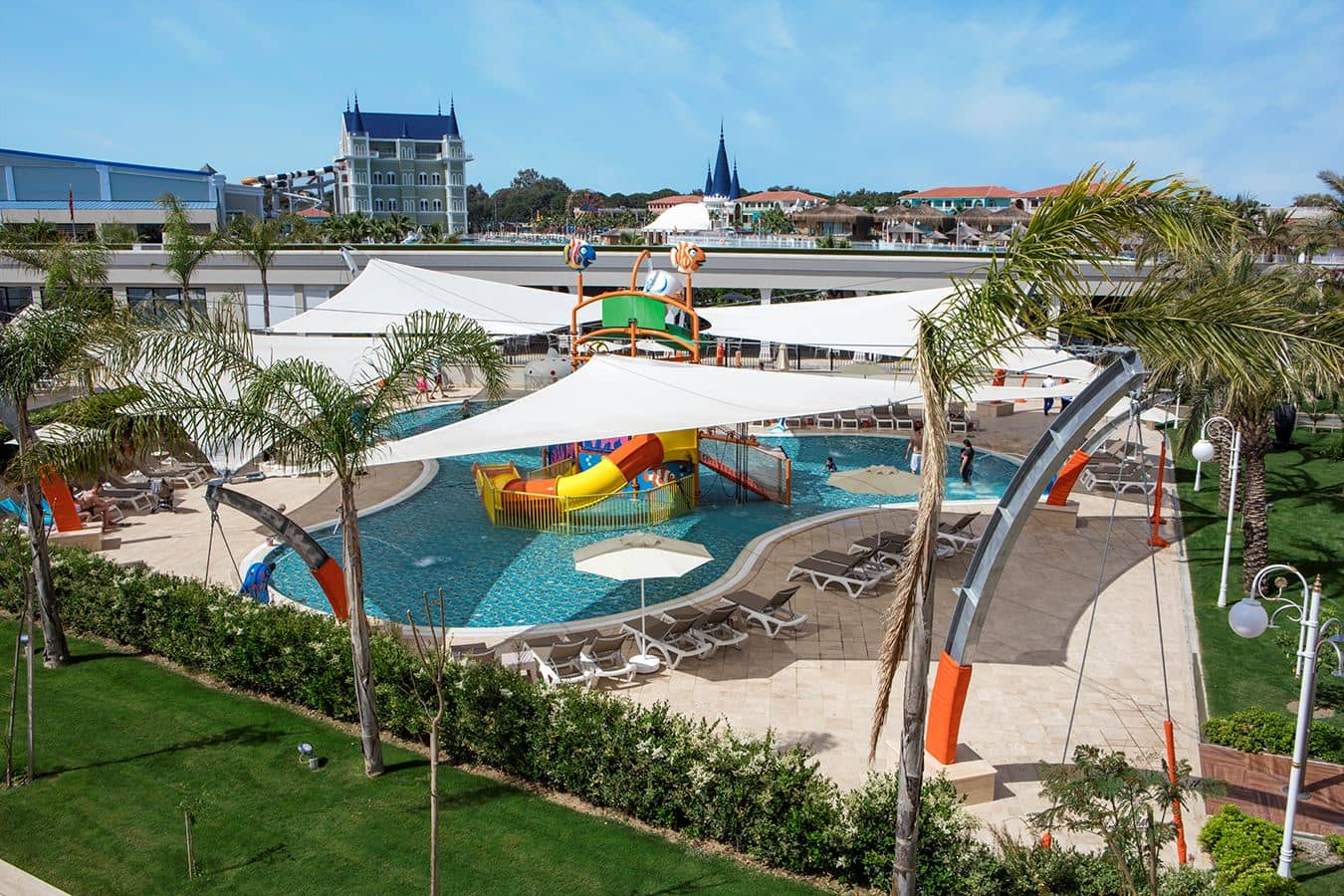 pools-outdoor-childrens-pool