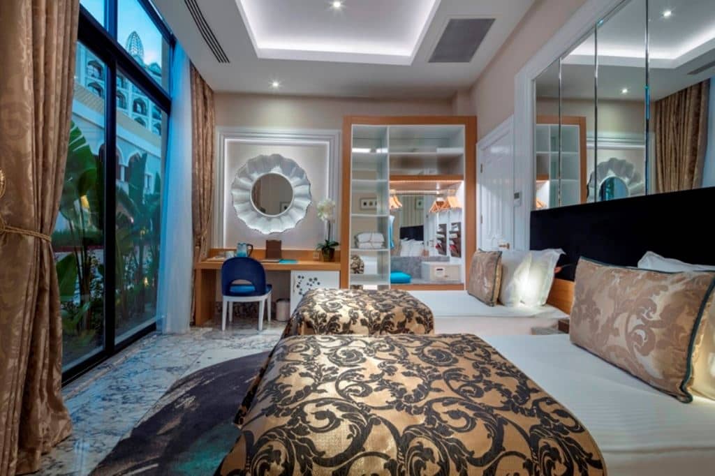 rooms-granada-villa