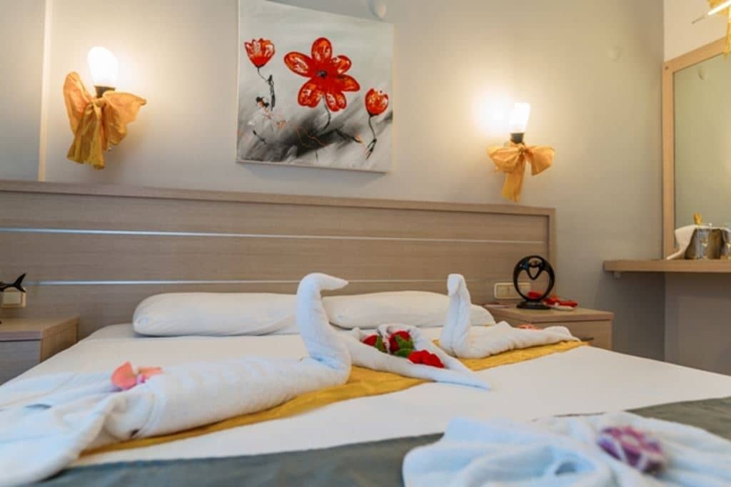 rooms-family-room