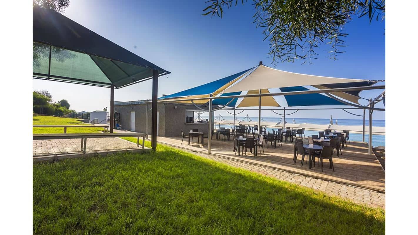 bars-beach-bar