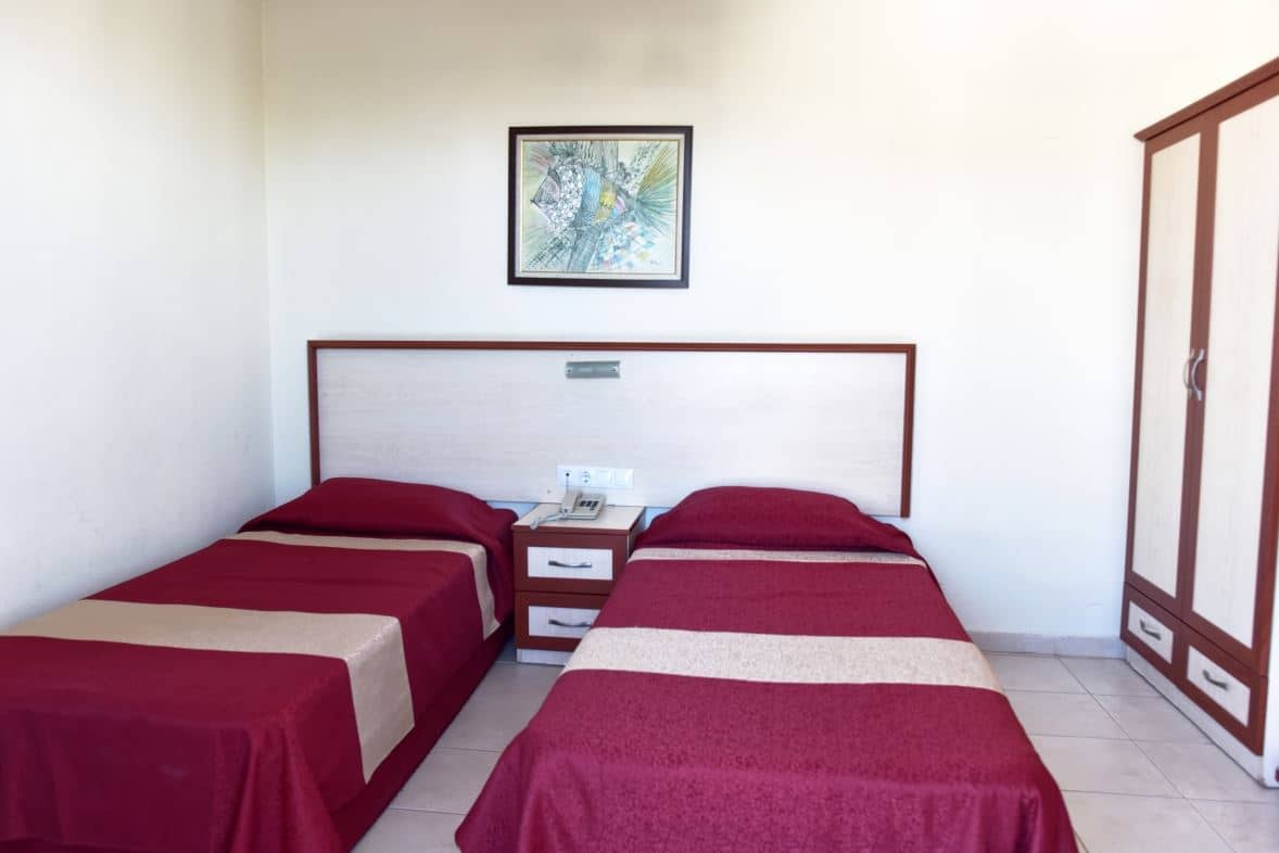 rooms-standard-room