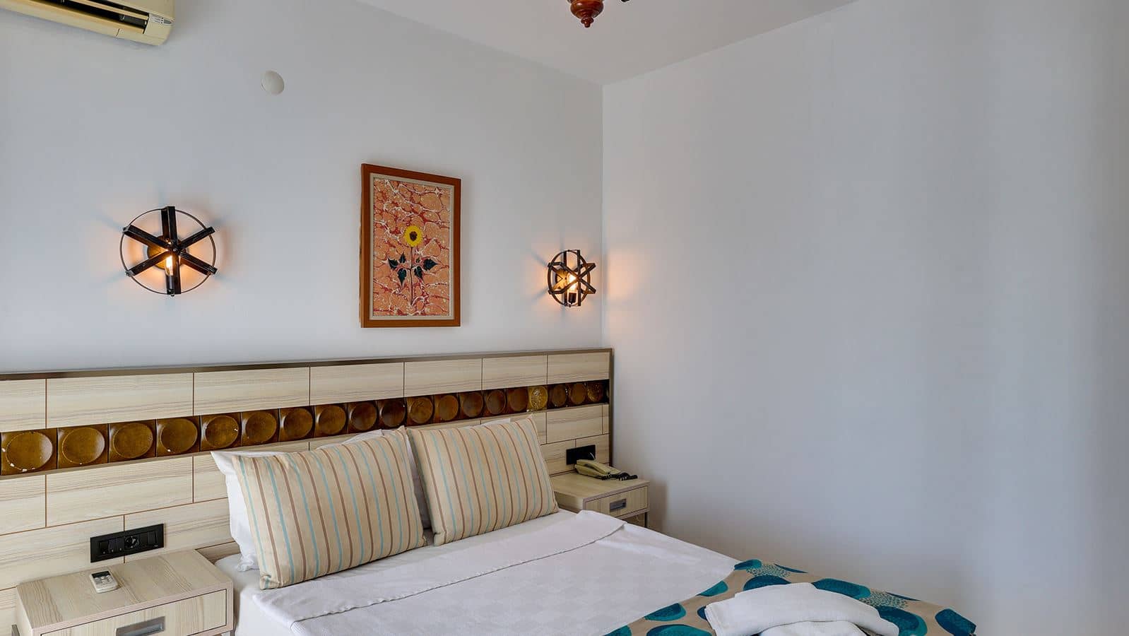 rooms-annex-room