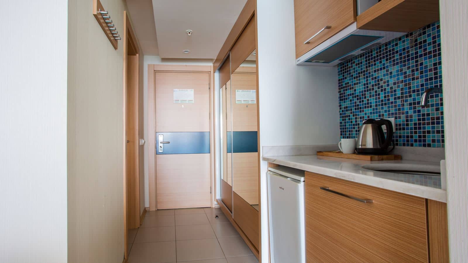 rooms-standard-land-view