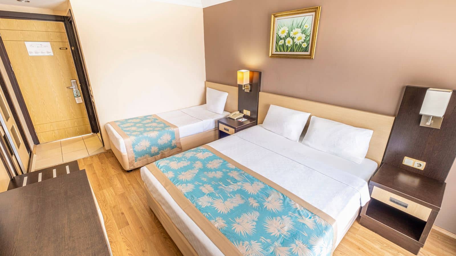 rooms-standard-room