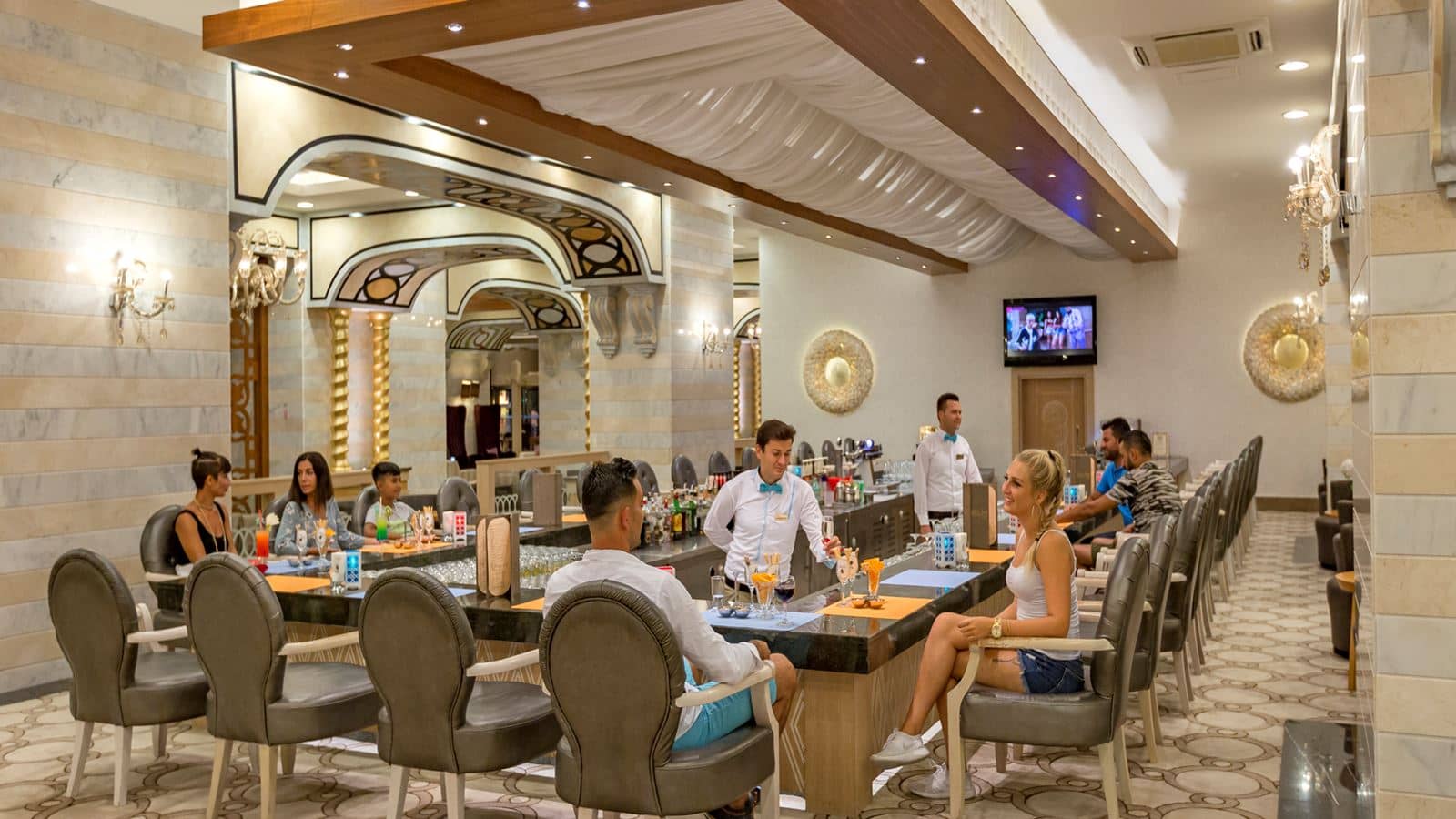 restaurants-palace-main-restaurant