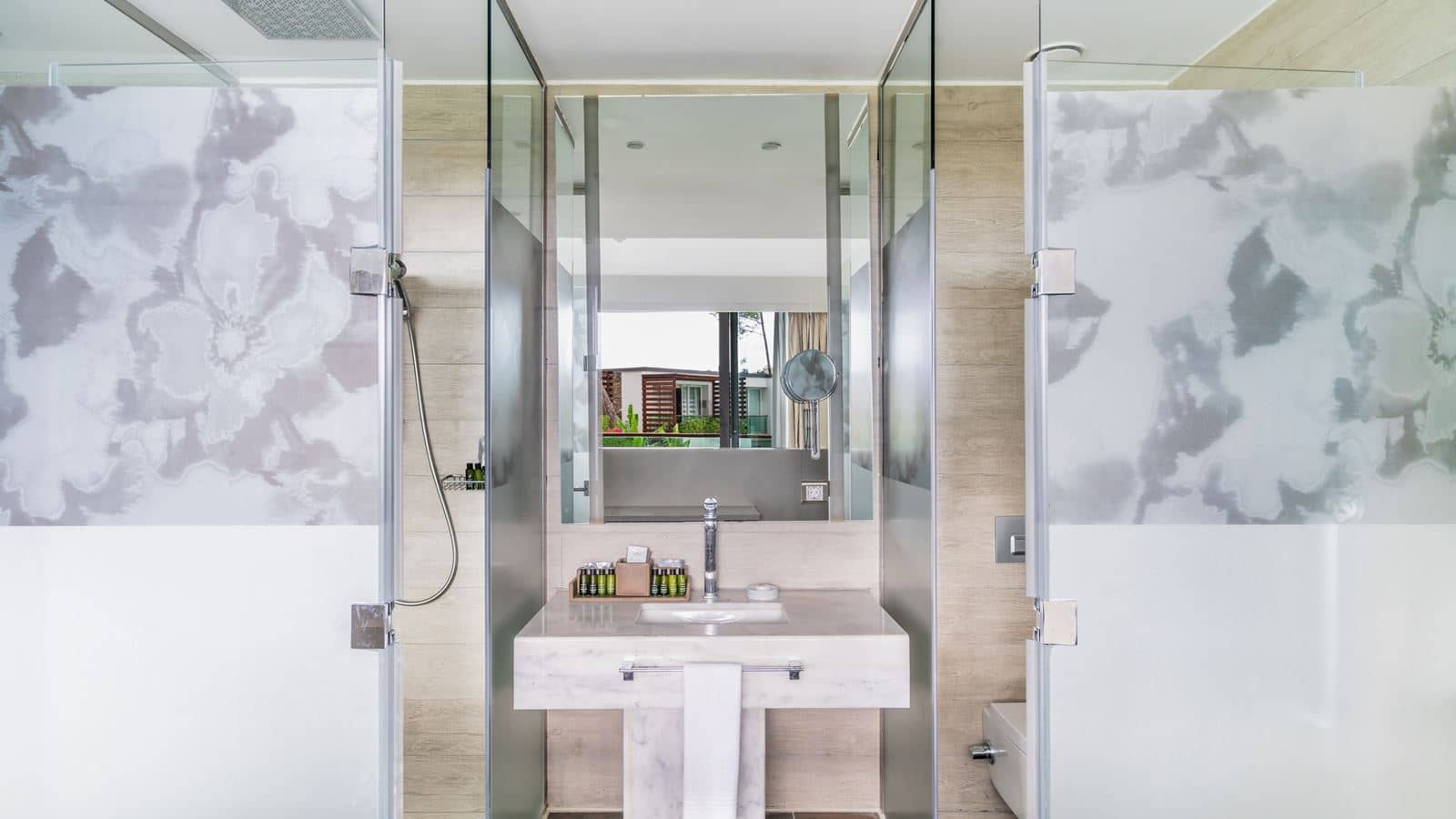 rooms-pool-villa