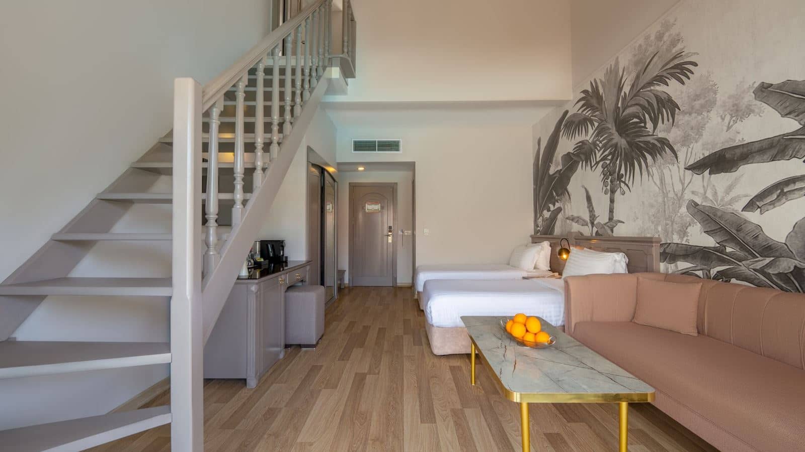 rooms-select-villa-dublex-family-room