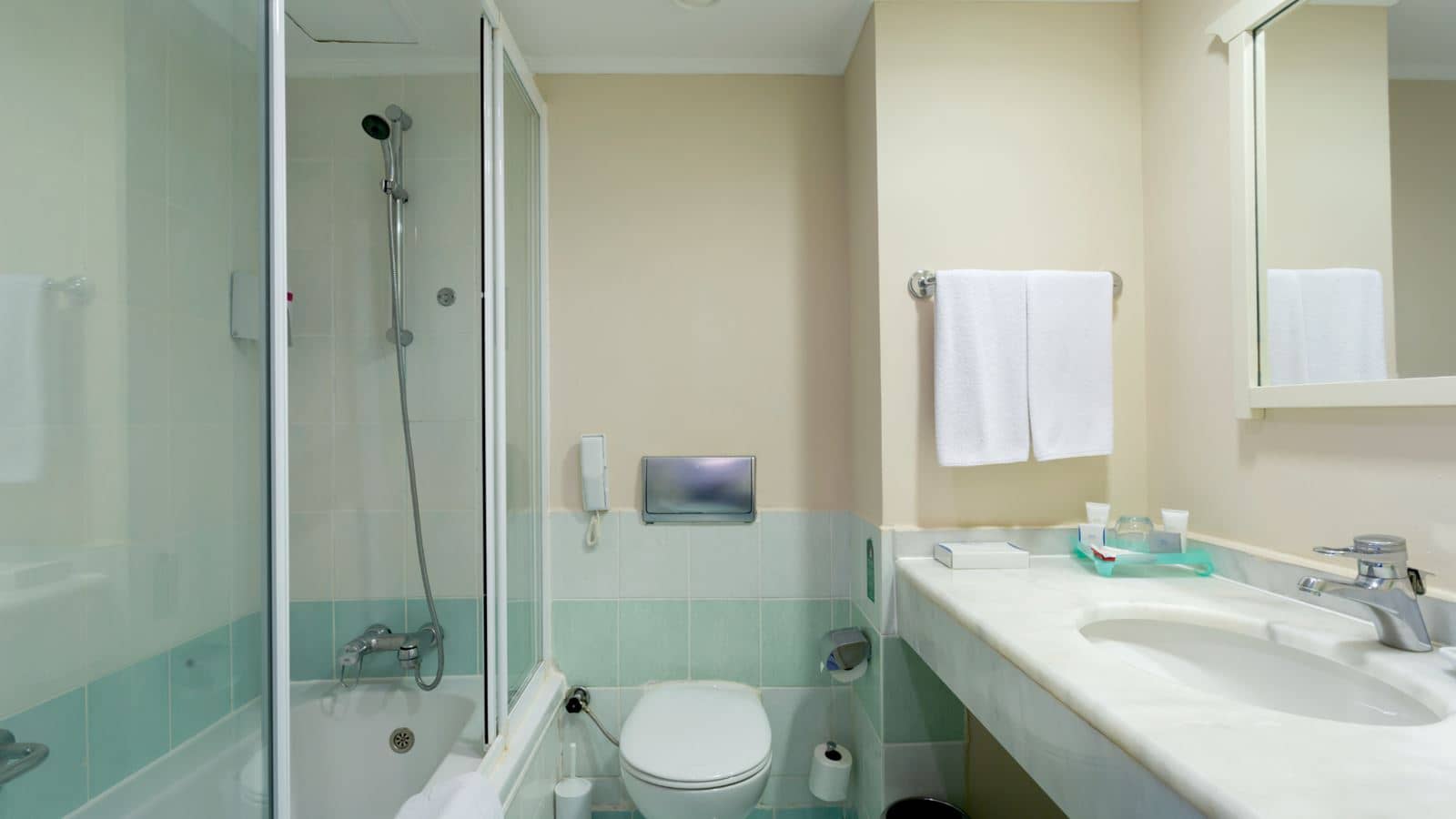 rooms-economy-room