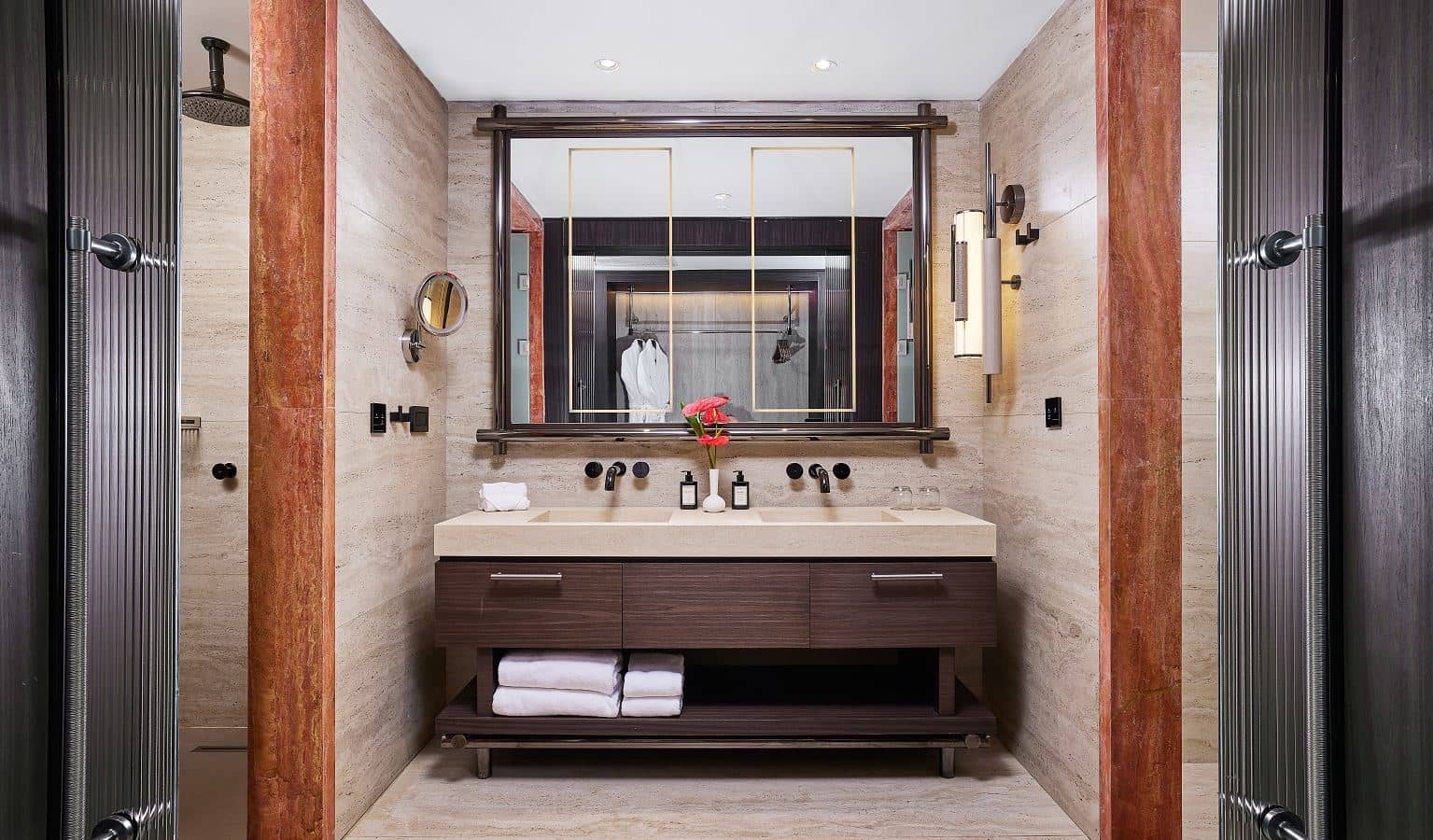 rooms-lagoon-suite-dublex-room-garden--pool-view