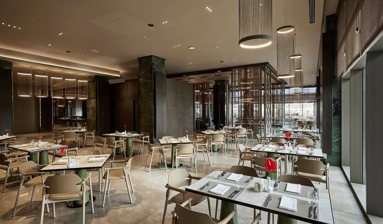 bars-savory-restaurant-bar