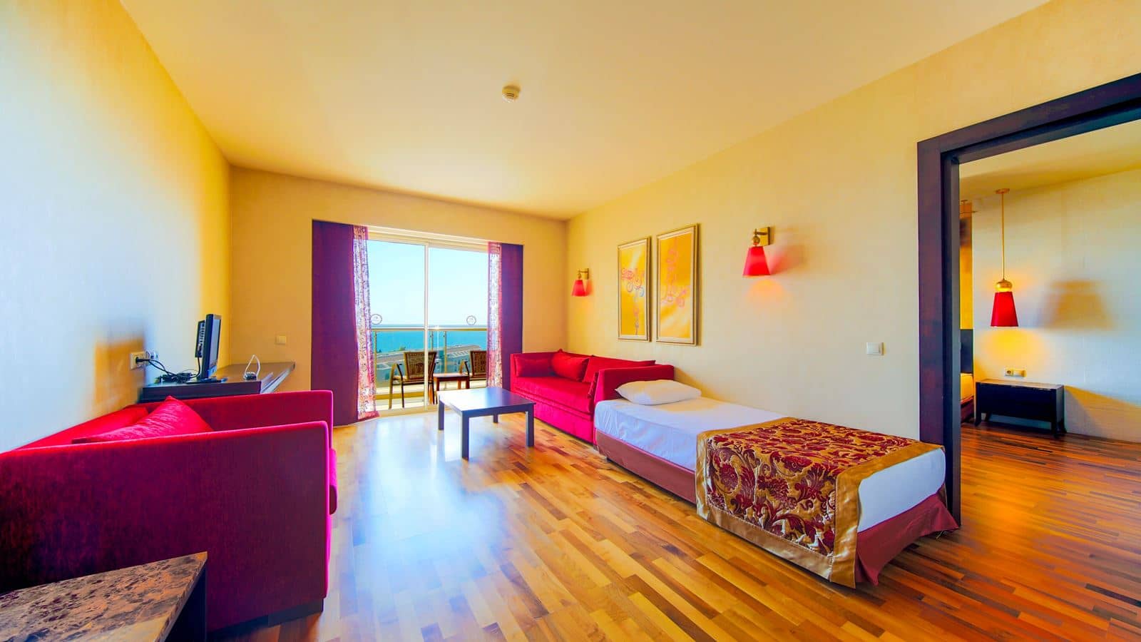 rooms-suite-room