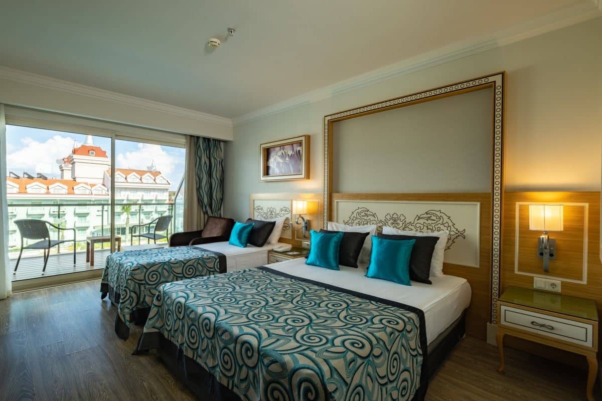 rooms-standard-room-land-view