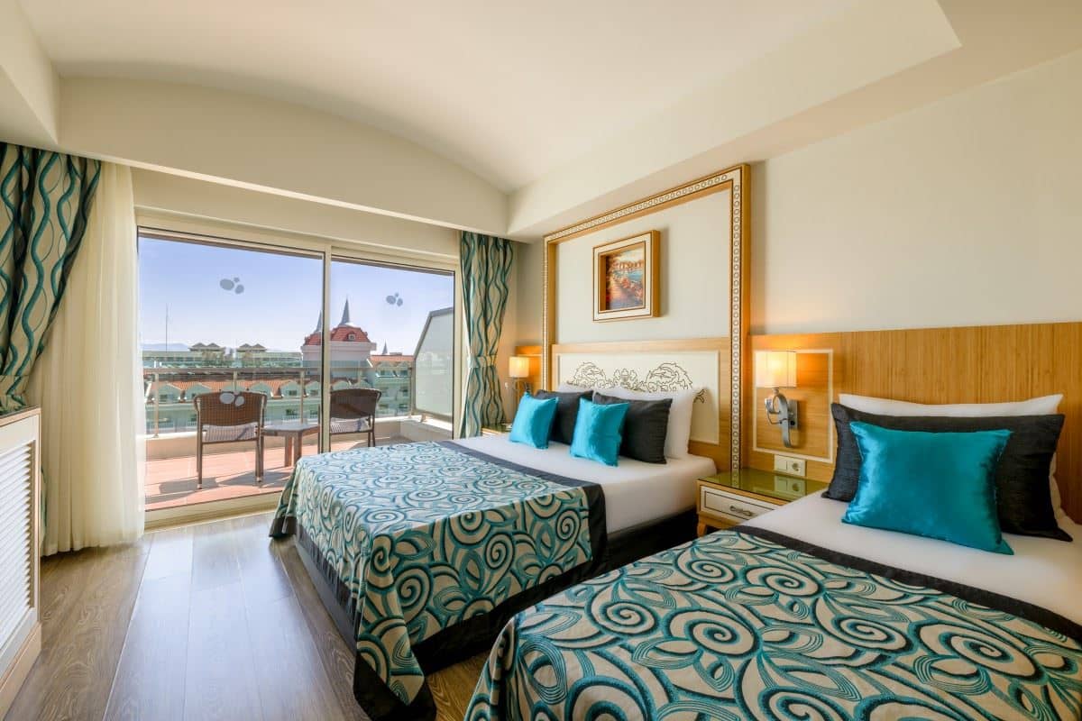 rooms-terrace-room