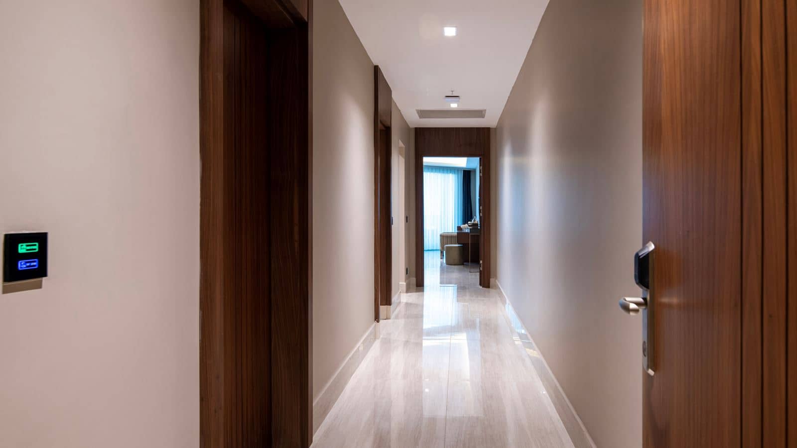 rooms-family-suite-land-view-two-bedroom