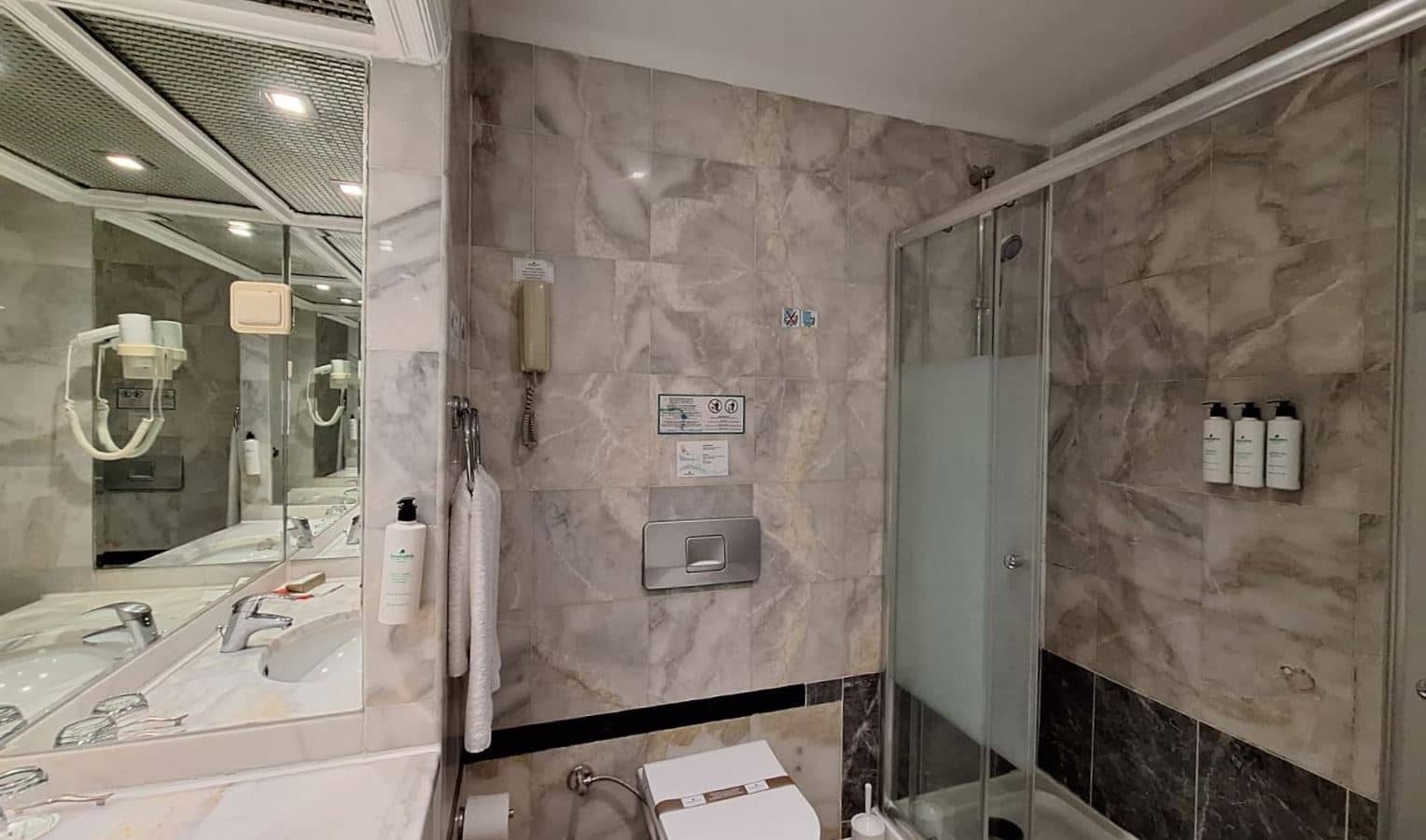 rooms-standard-room-land-view