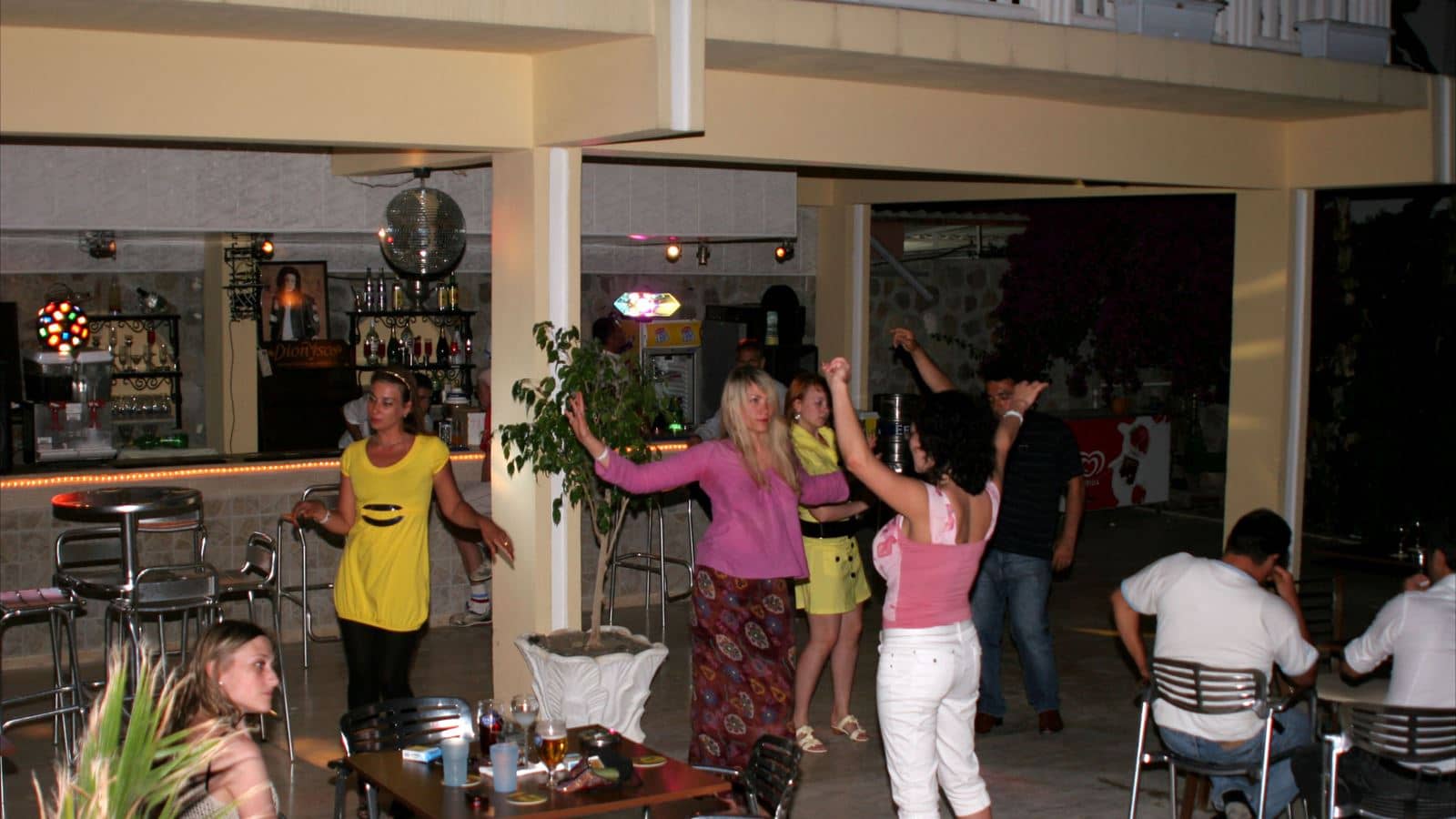 bars-pool-bar