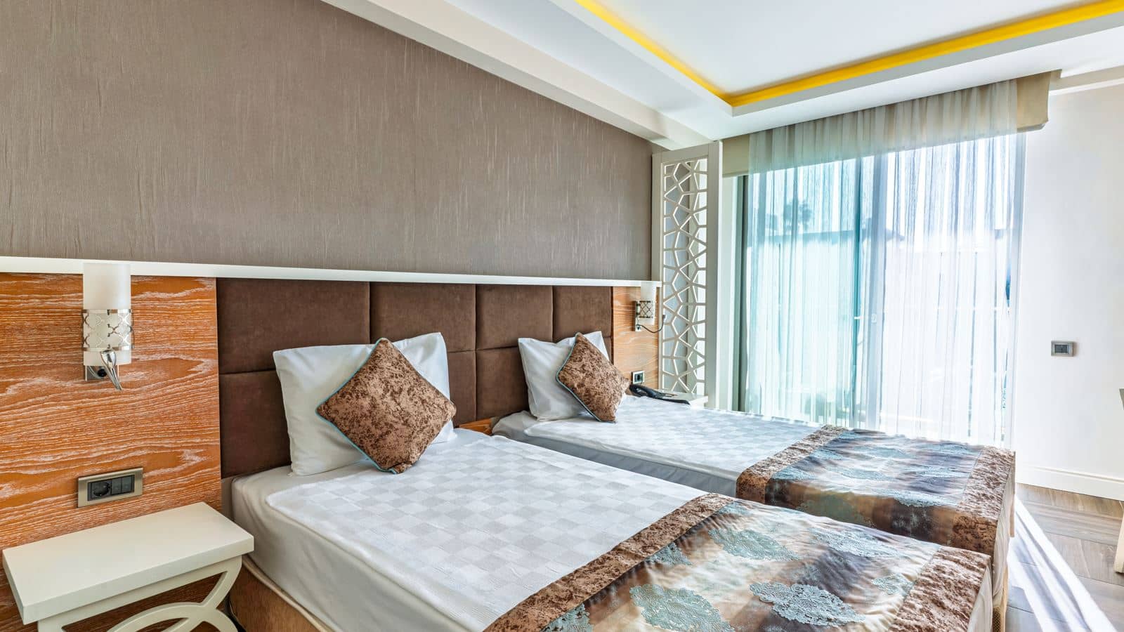 rooms-standard-room