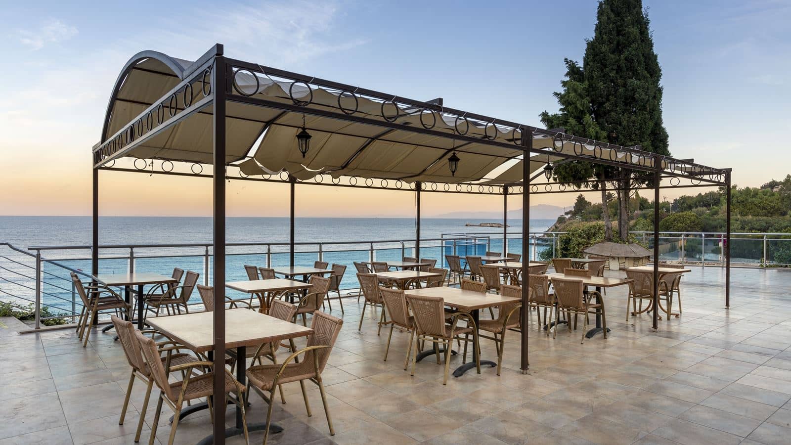 restaurants-restaurants
