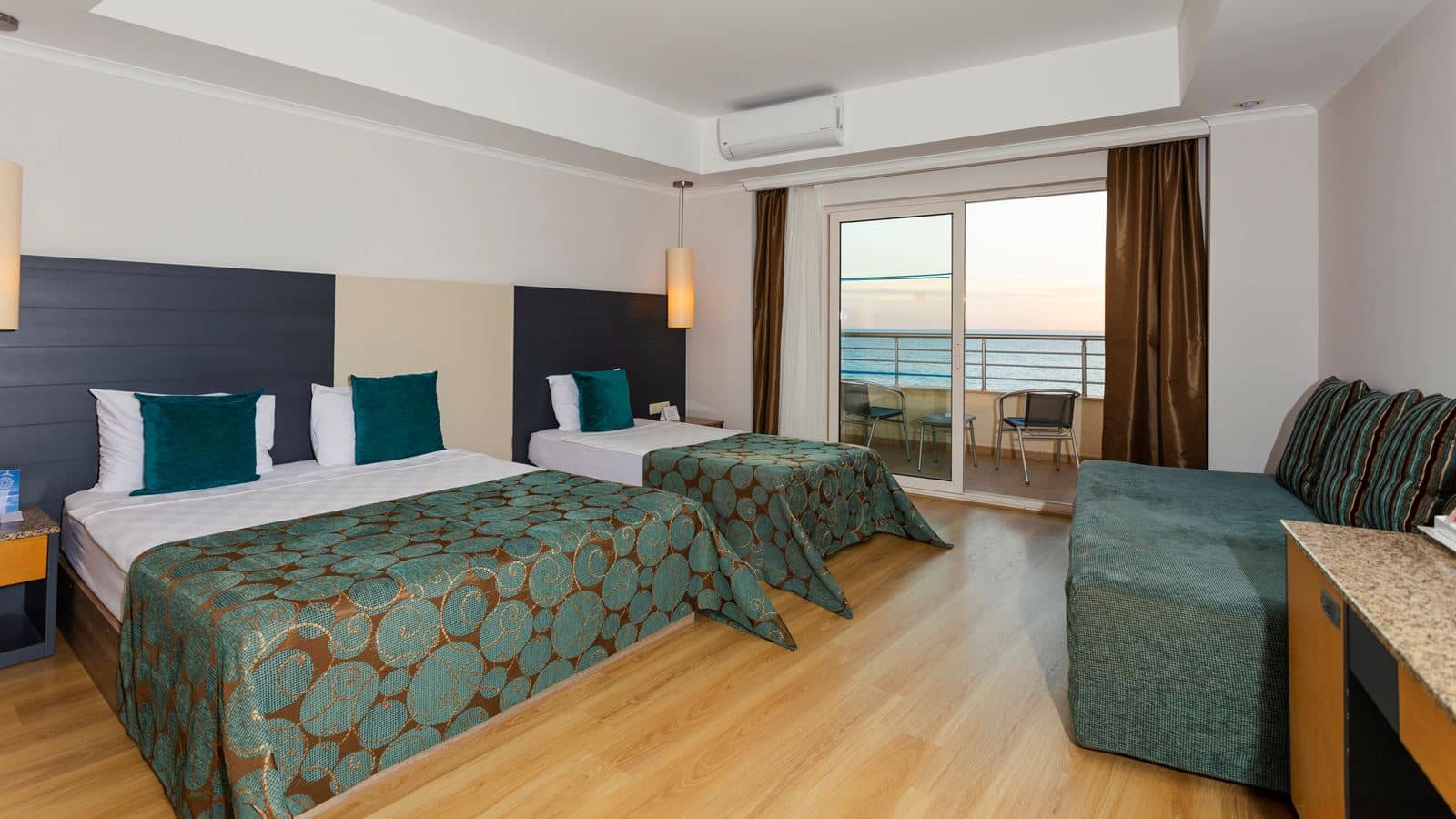 rooms-large-room