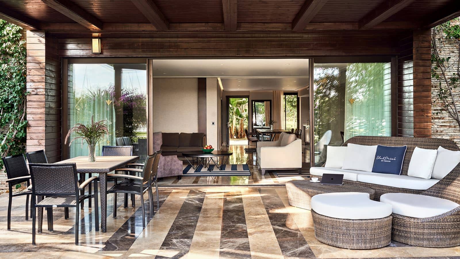 rooms-grand-suite-room