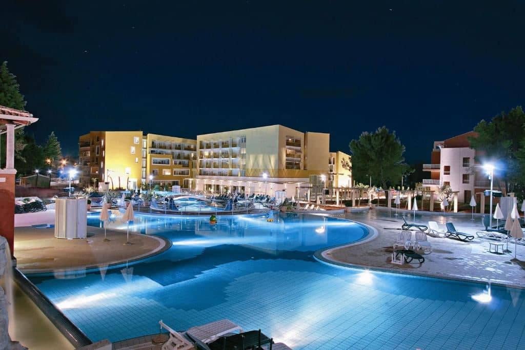 pools-pools