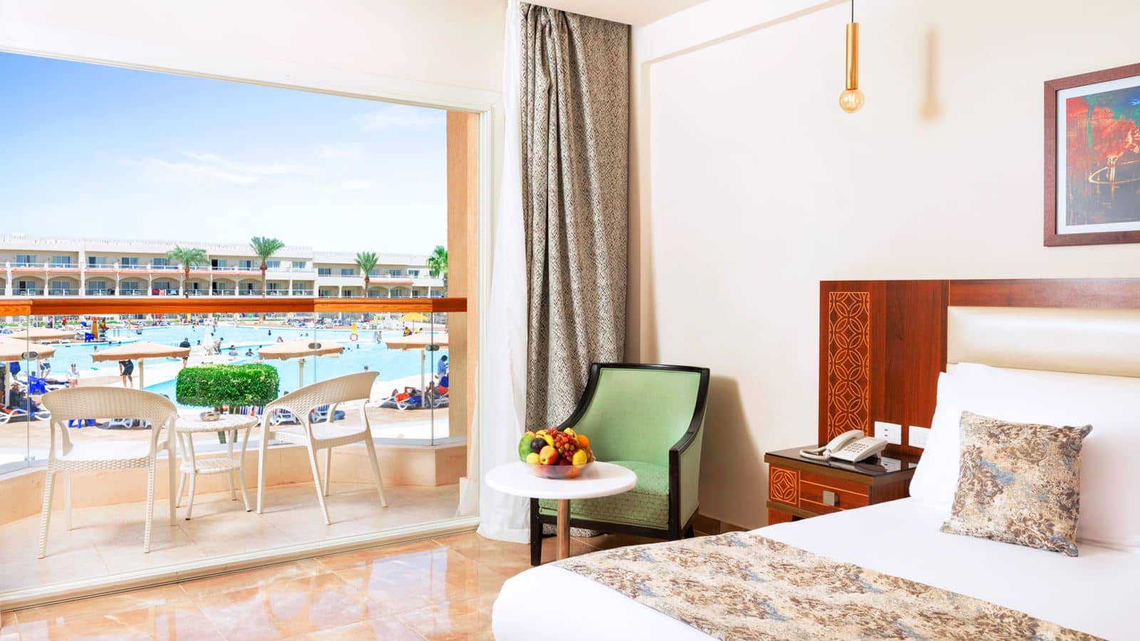 rooms-standard-room-pool--garden-view