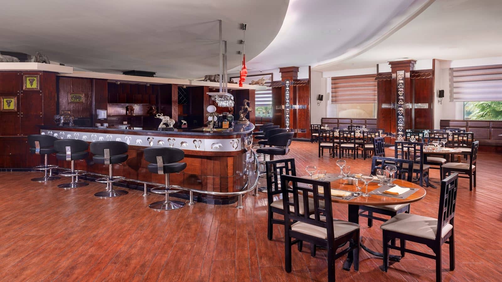 restaurants-white-elephant-thai-restaurant