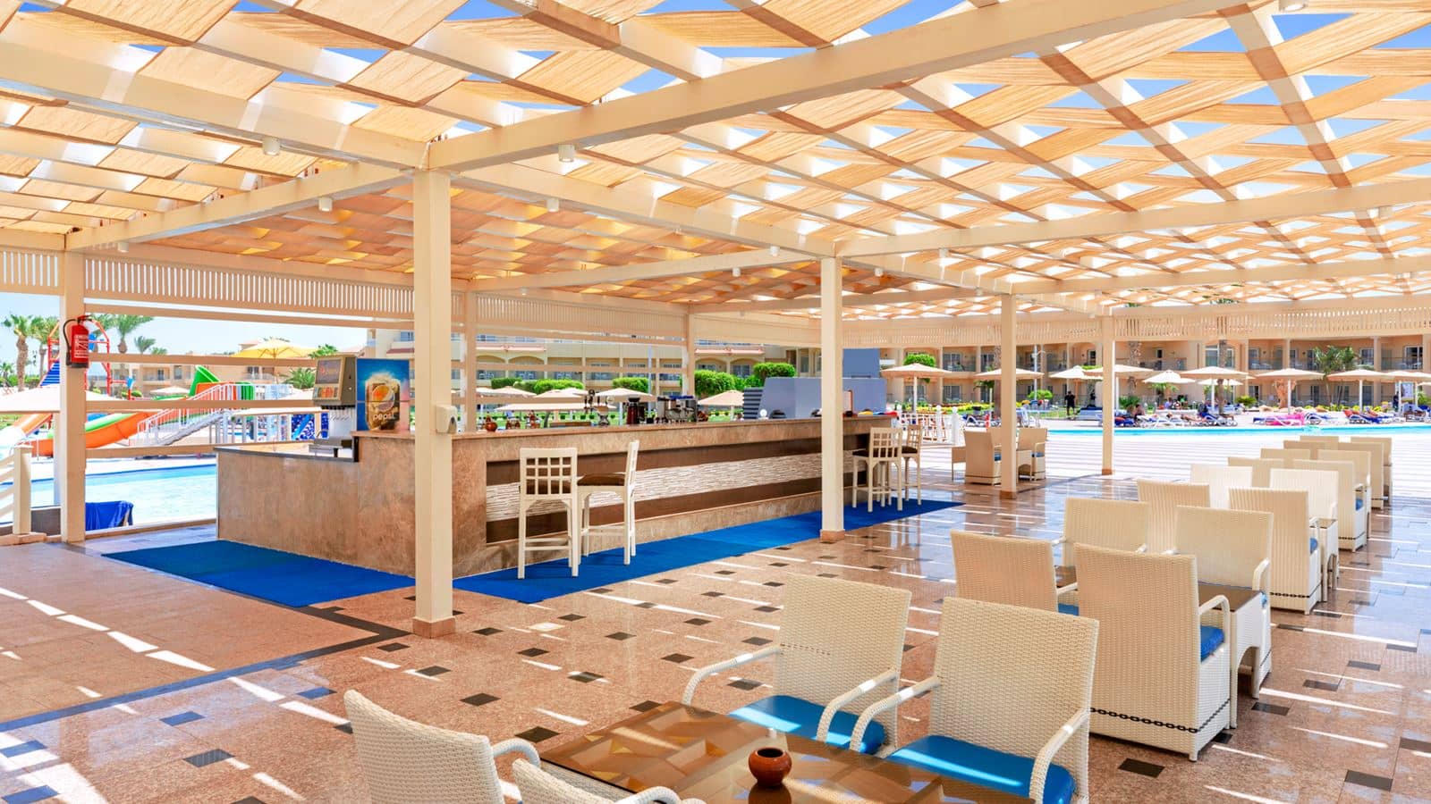 bars-active-pool-bar