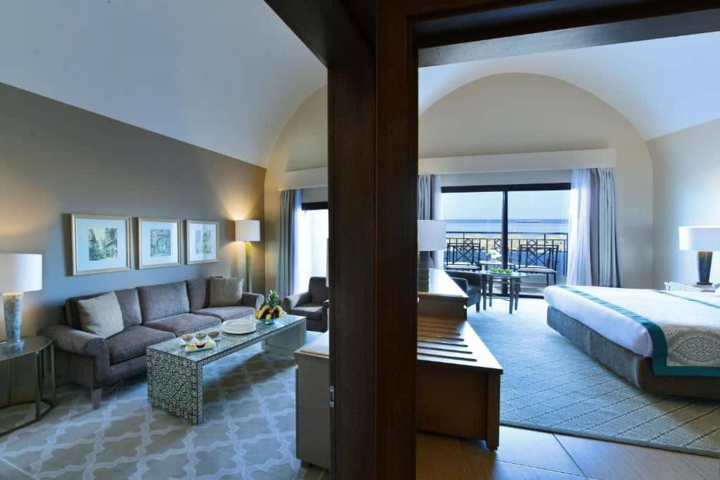 rooms-executive-suite