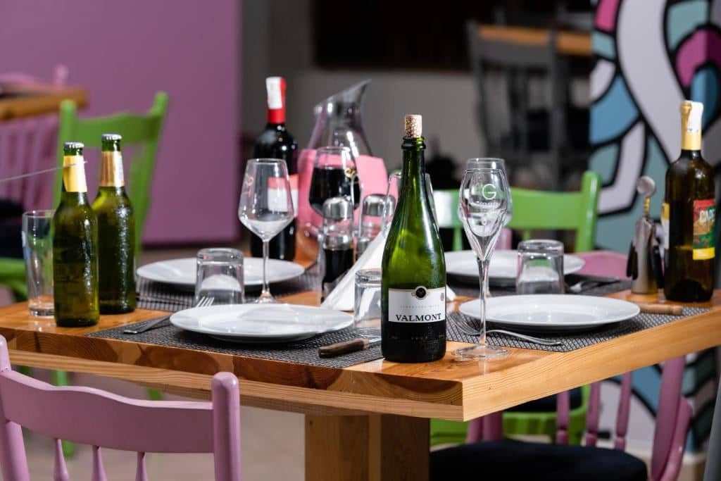 restaurants-restaurants