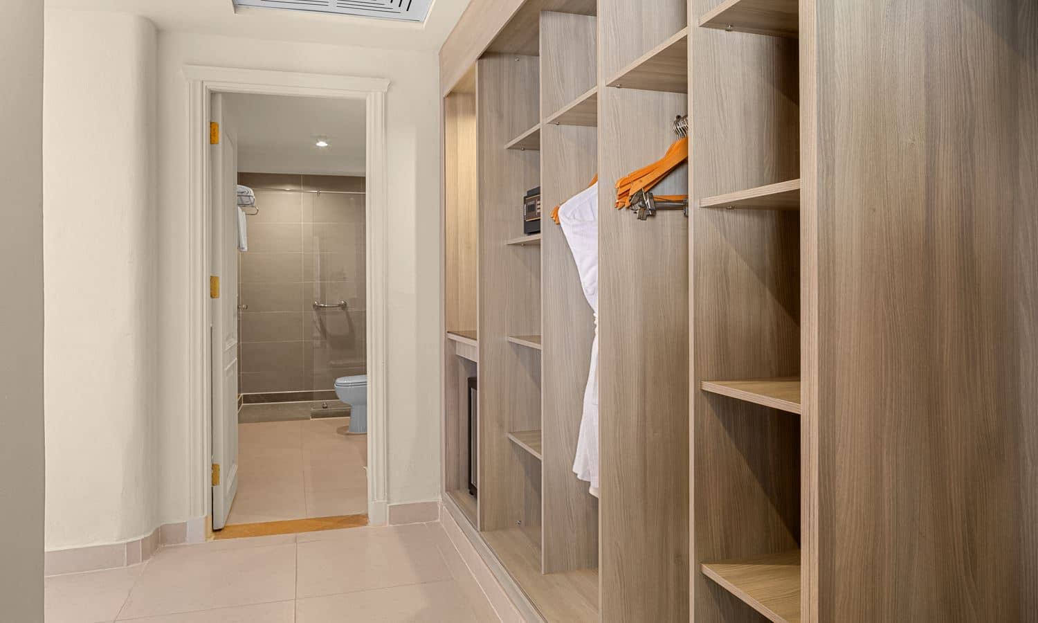 rooms-room-deluxe-sea-view