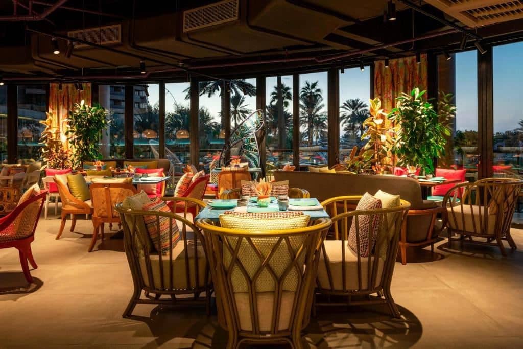 restaurants-restaurants
