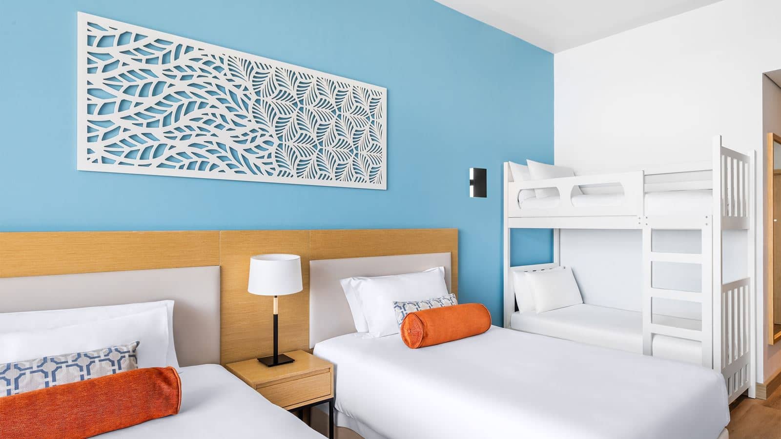 rooms-mirage-family-room-sea-view-with-bunk-beds