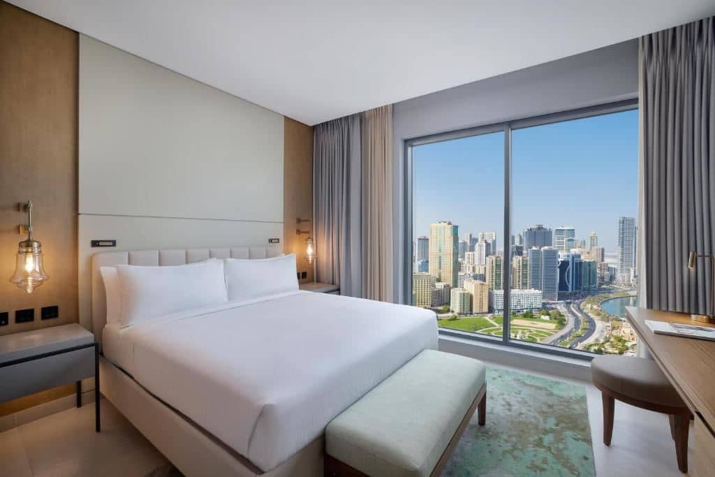 rooms-family-connecting-two-bedroom-apartment-kingtwin