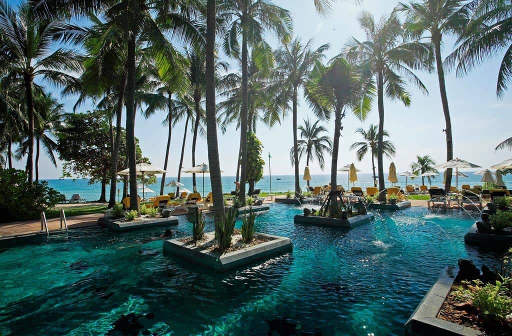 pools-outdoor-pool