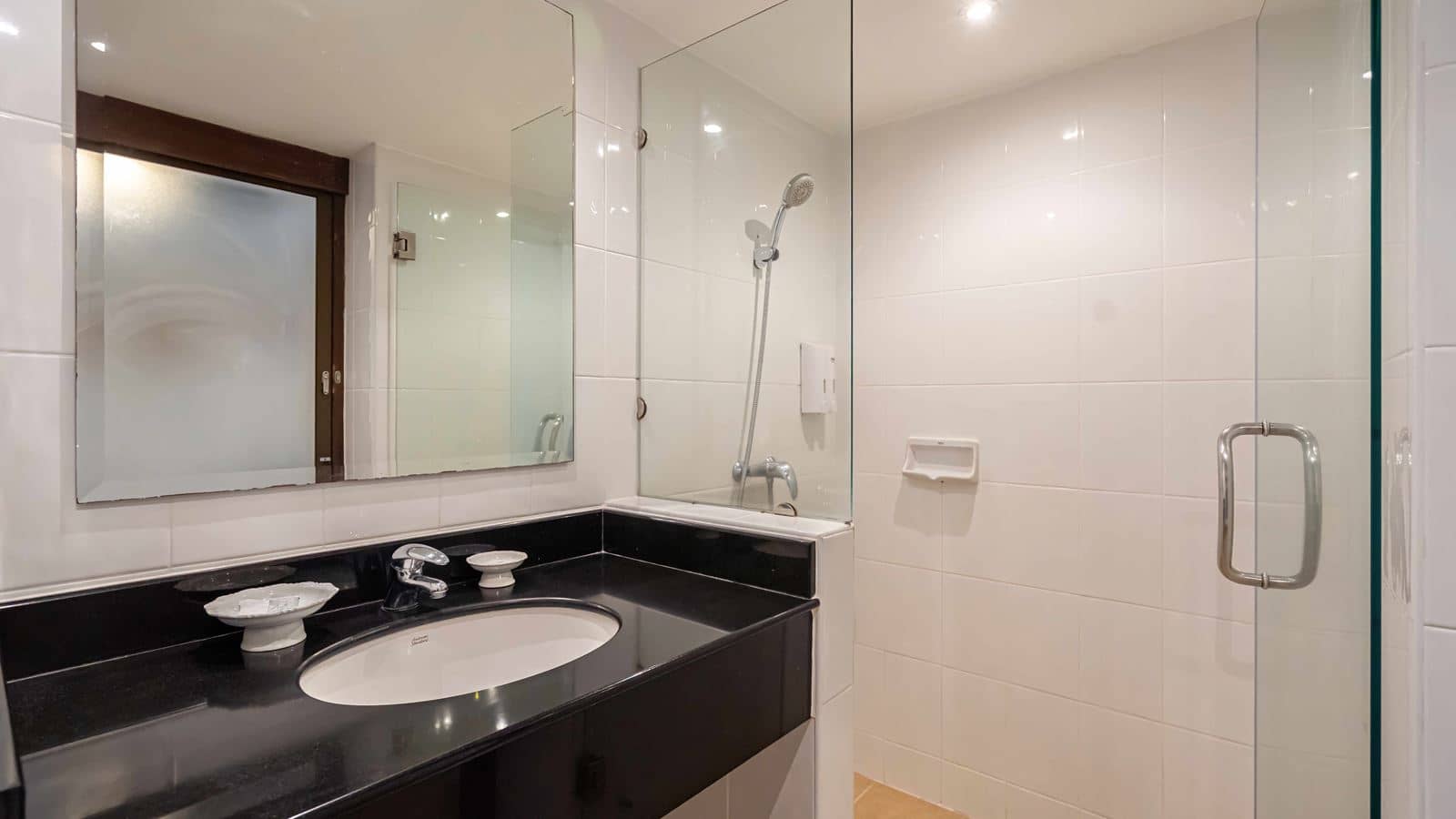 rooms-superior-room