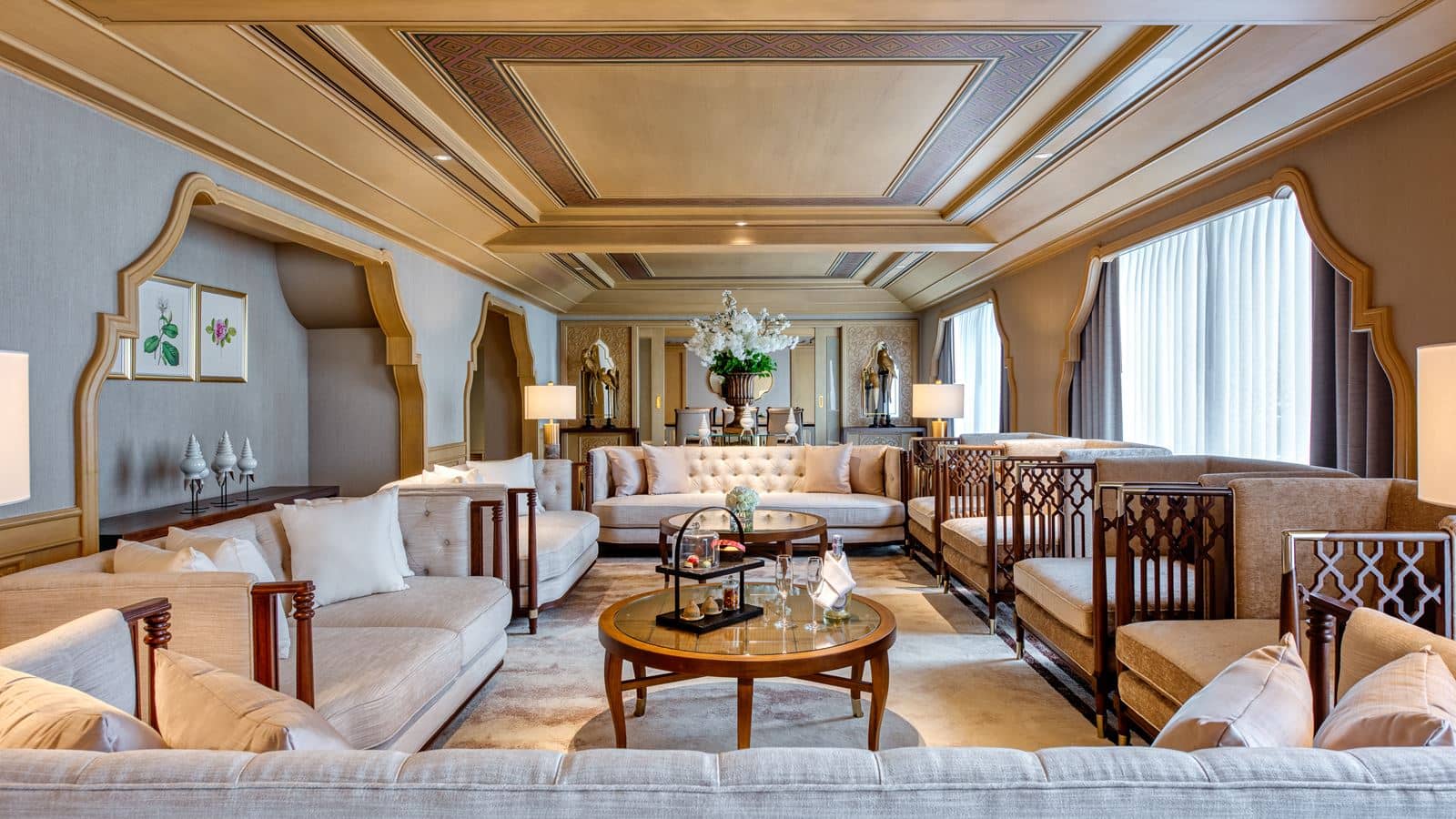 rooms-royal-suite