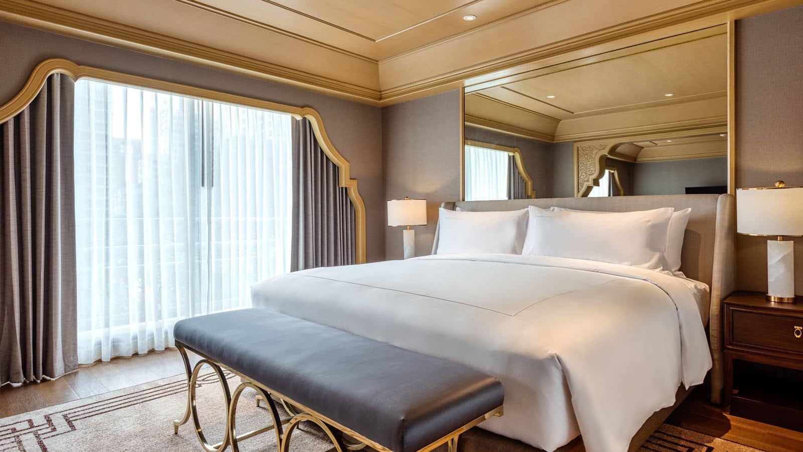 rooms-royal-suite