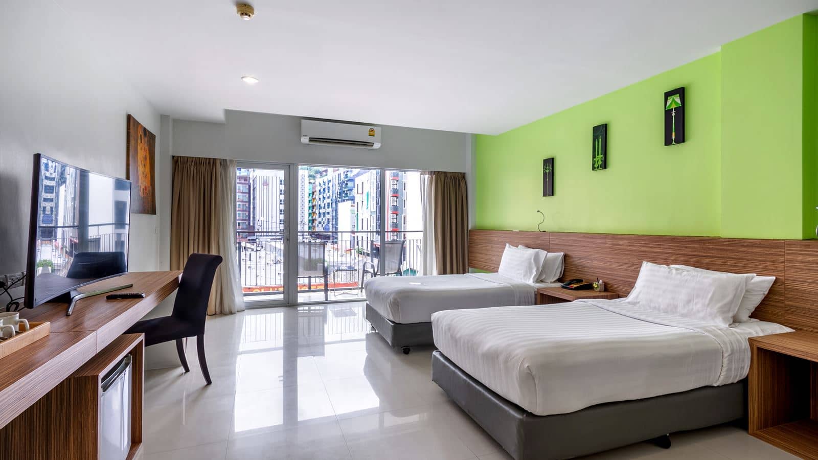 rooms-view-pent-balcony