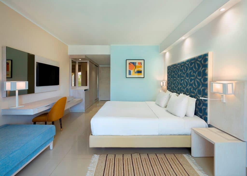 rooms-room-double-gardenview
