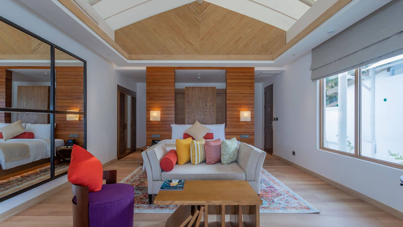 rooms-platinum-beach-bungalow-18+