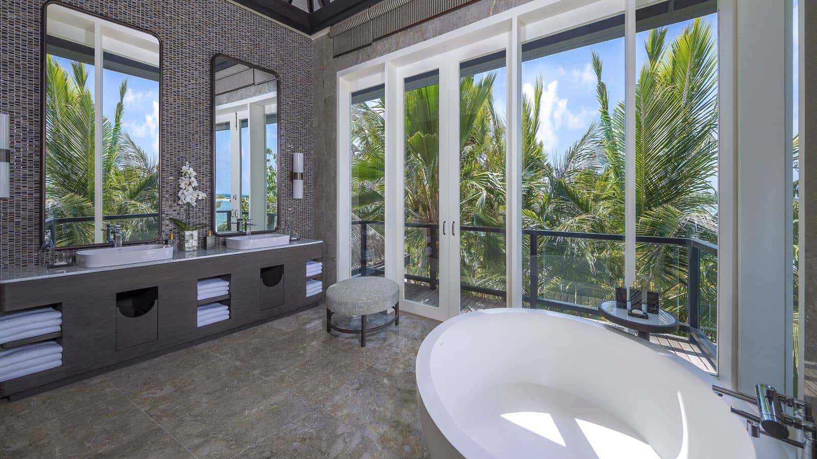 rooms-two-bedroom-beach-pool-residence