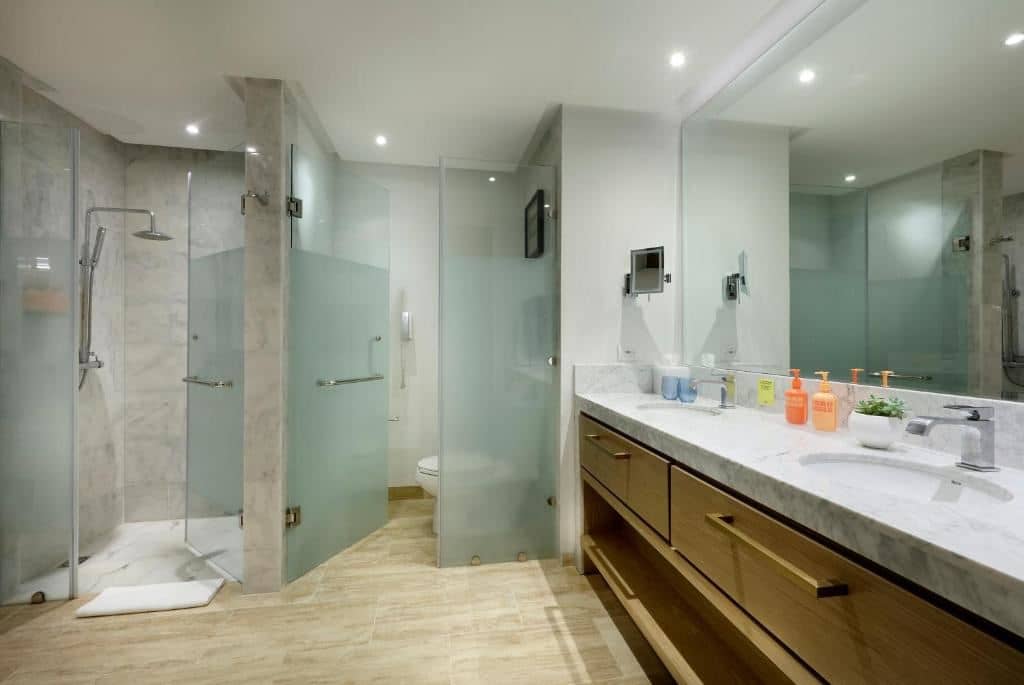 rooms-family-concierge-master-suite