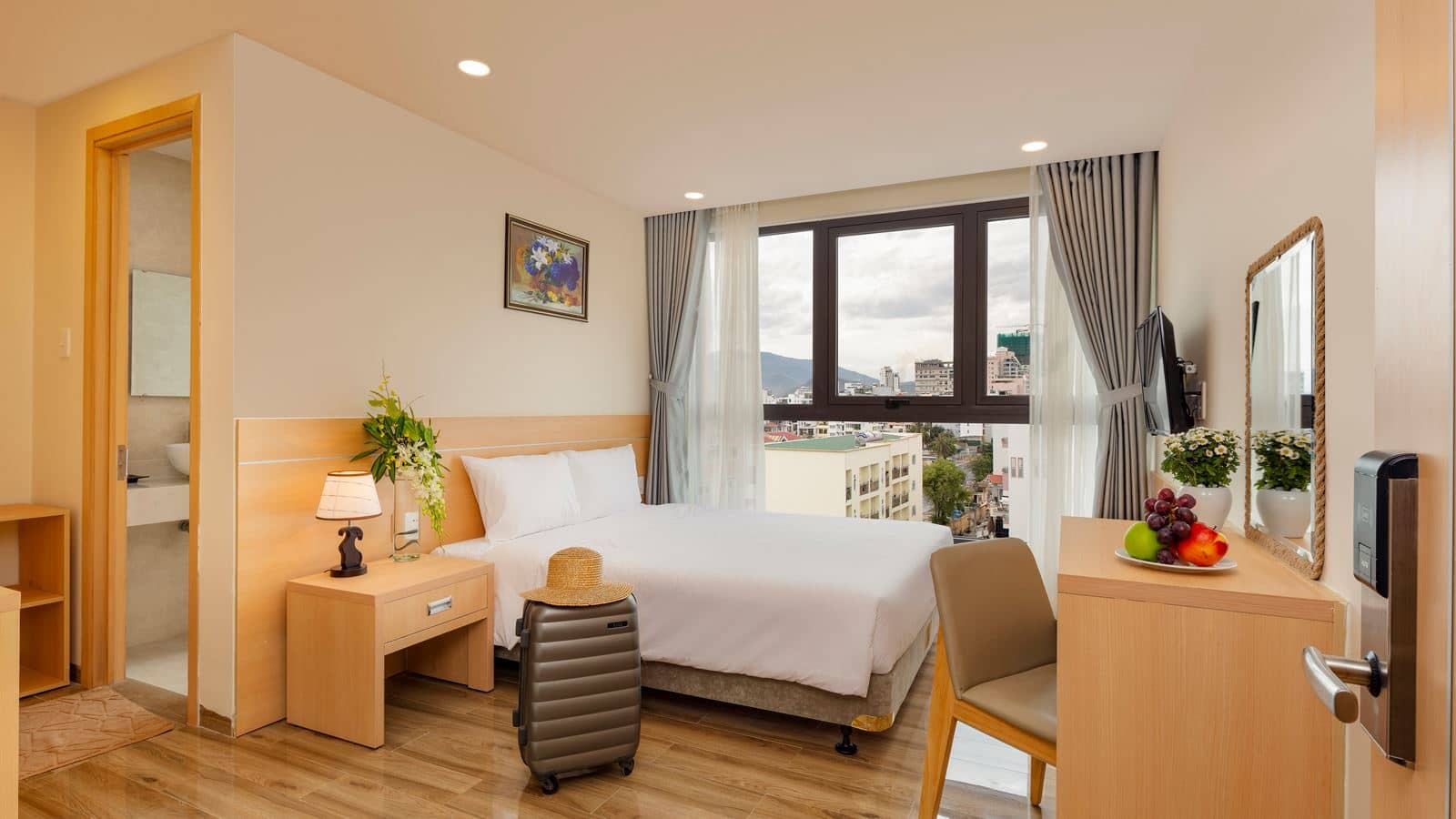 rooms-superior-city-view