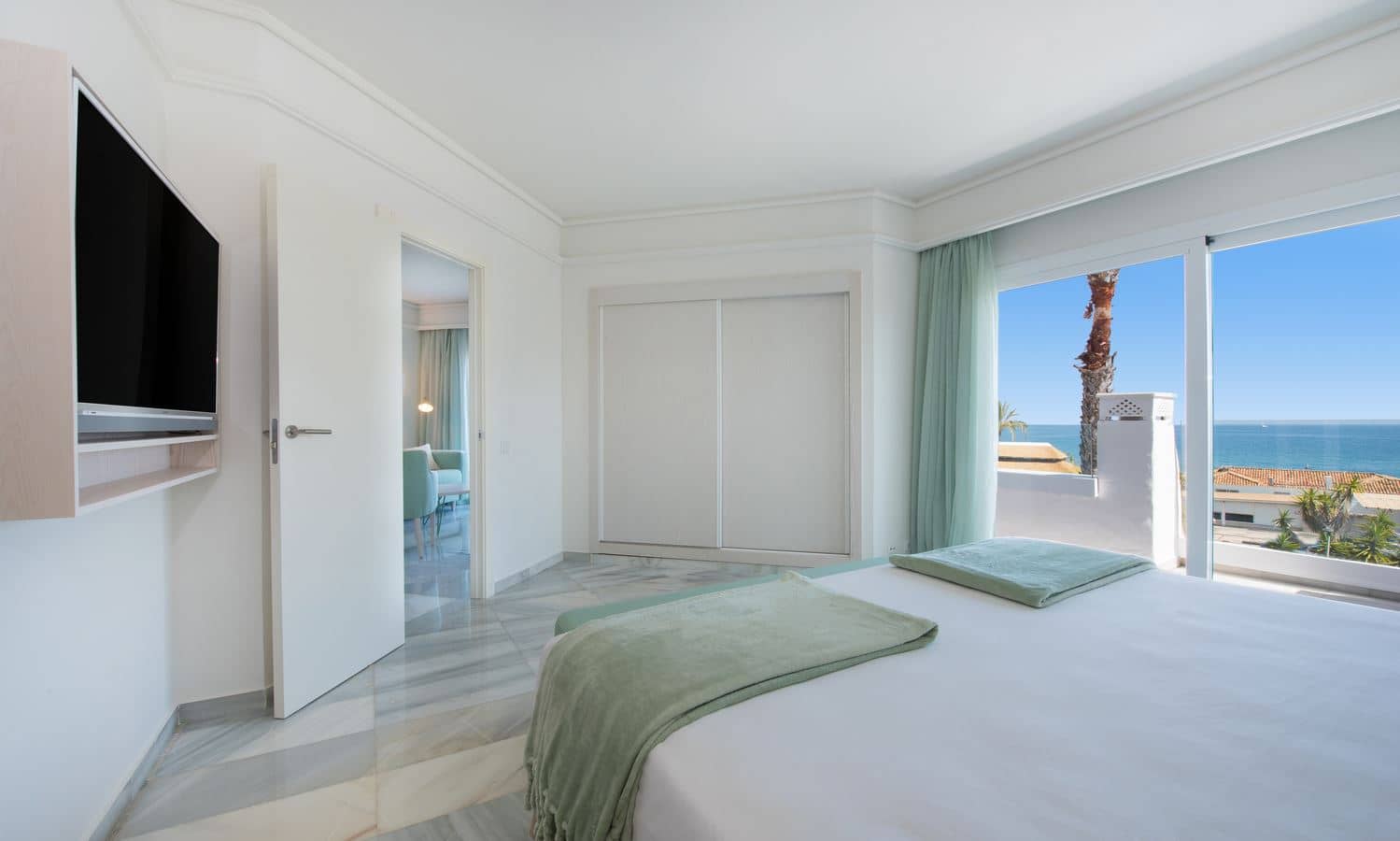 rooms-suite-sea-view