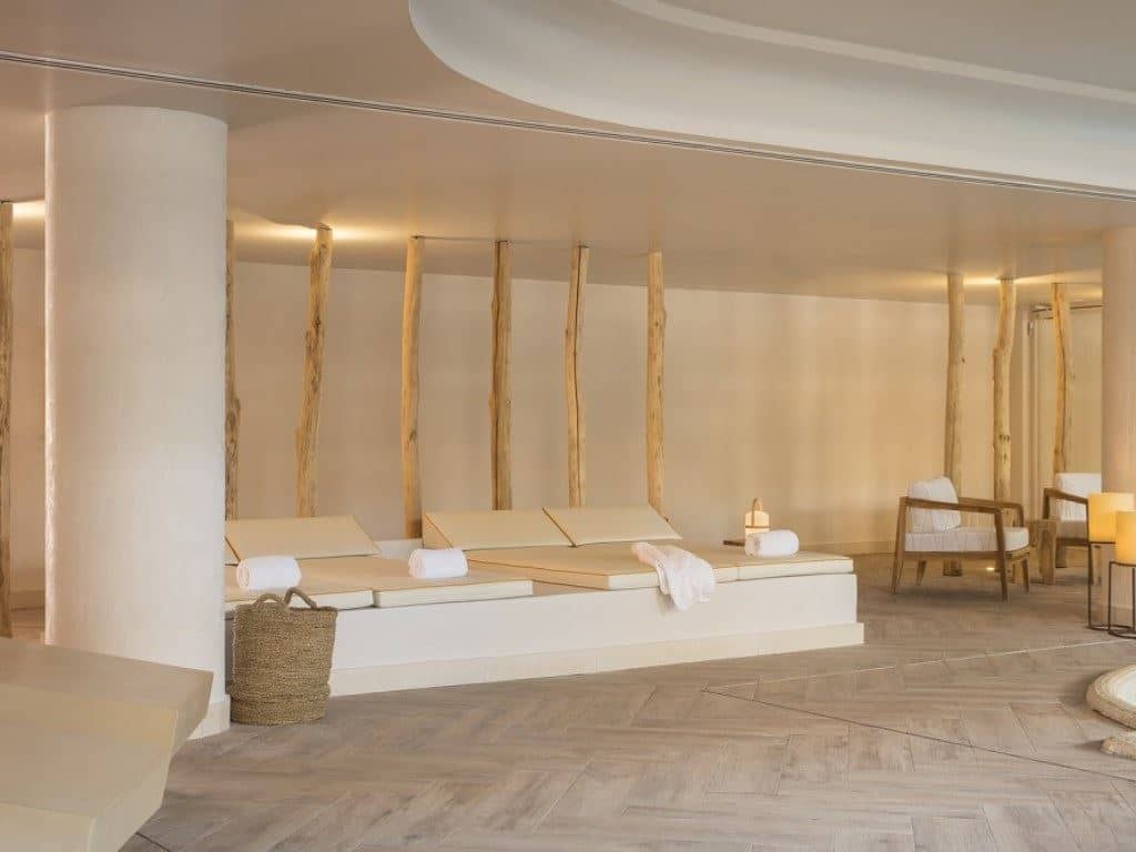 pools-indoor-pool