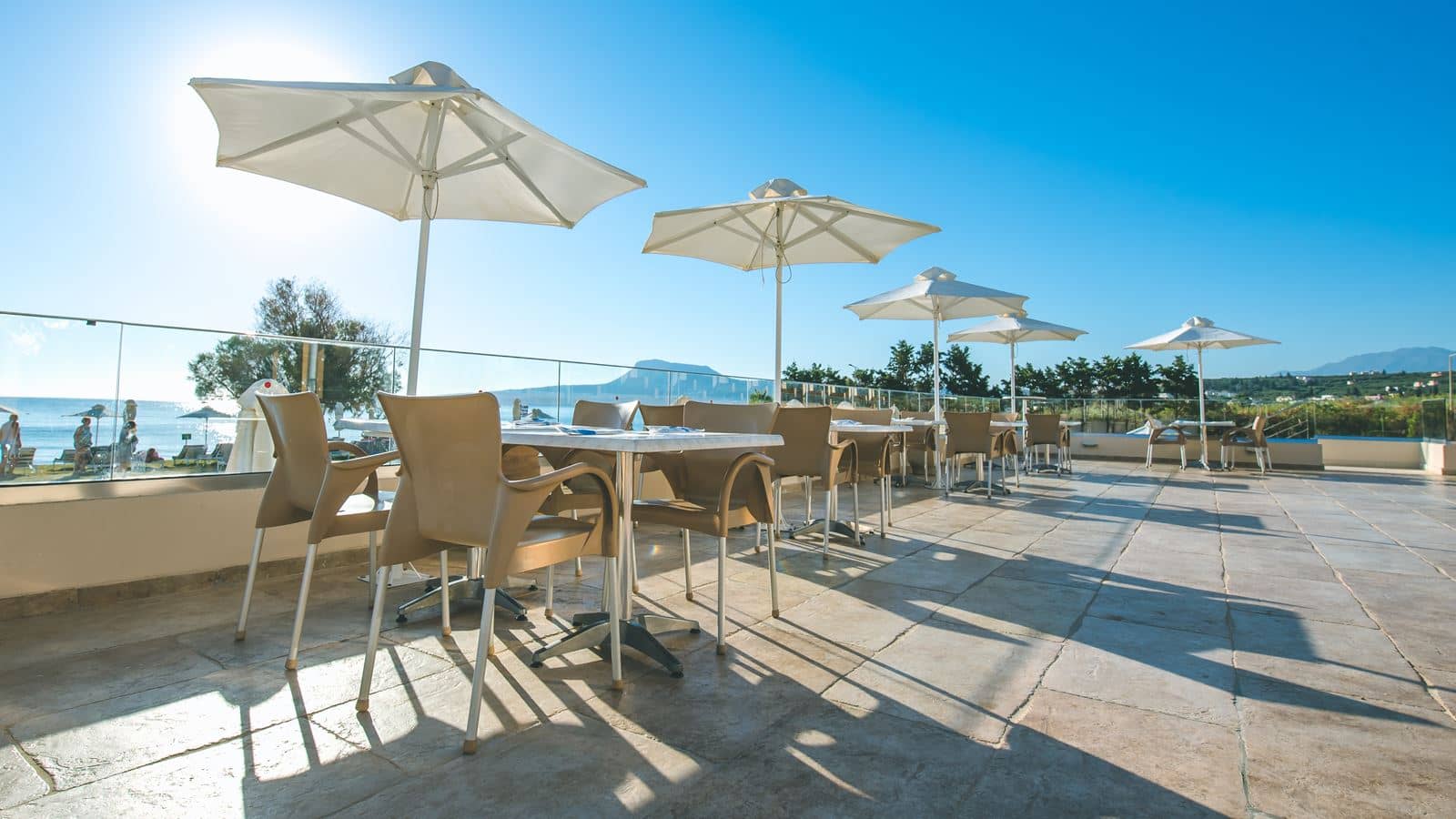 restaurants-dioysos-beach-bar